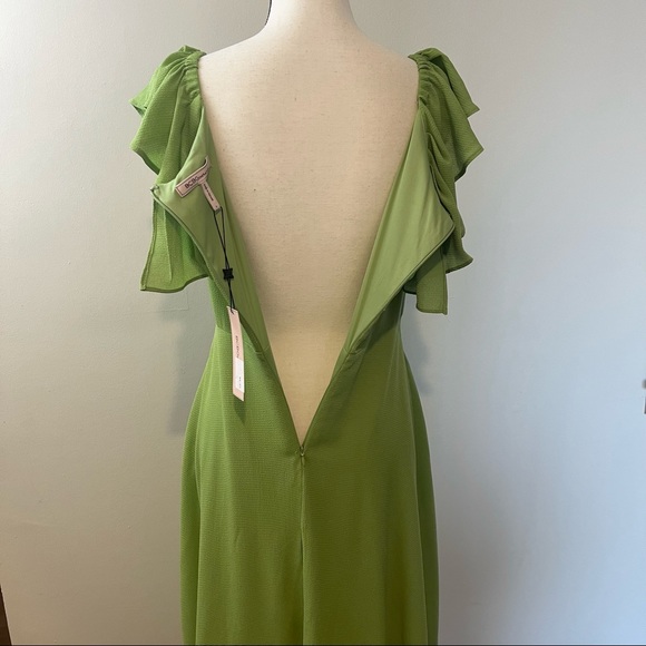 BCBGeneration Off The Shoulder Ruffle Maxi Dress in Butterfly Kiss Green 4 NWT - Picture 8 of 11